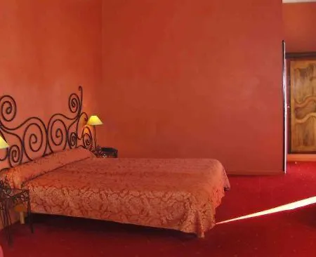 Saint-alban Hotel